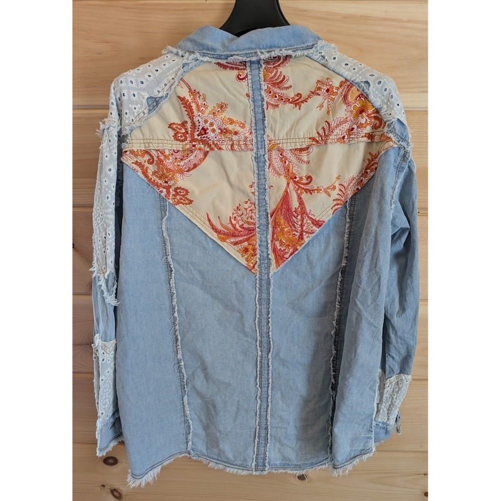 New Pol Denim Shacket Womens Top L Distressed Patchwork Indie Boho Anthropologie - Picture 6 of 11